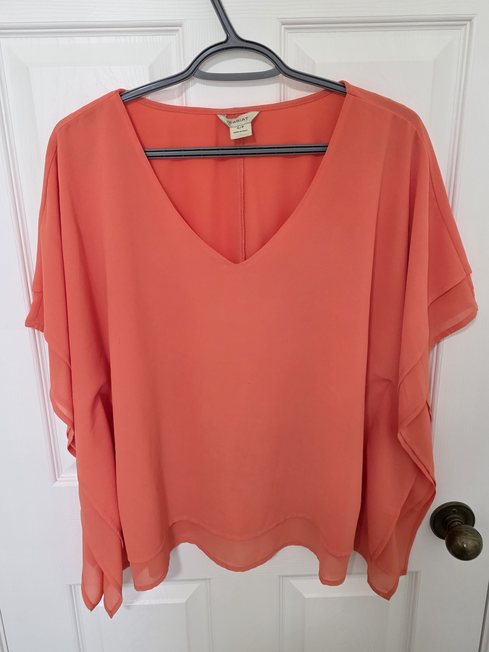 Ariat Coral V-Neck Flowing Dolman Top